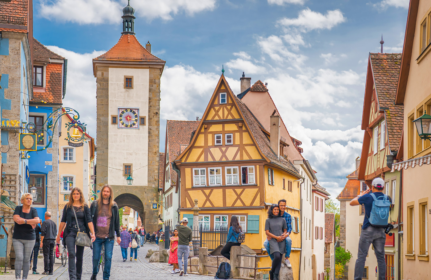 Busreis per comfort-class touringcar naar Beieren, de Romantische Straße Met o.a. Lohr am Main, Würzburg, Veitshöchheim, Bamberg, Rothenburg ob der Tauber en Dinkelsbühl